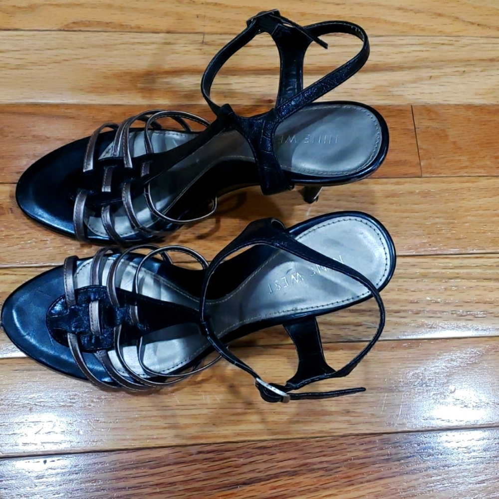 Womens shoe